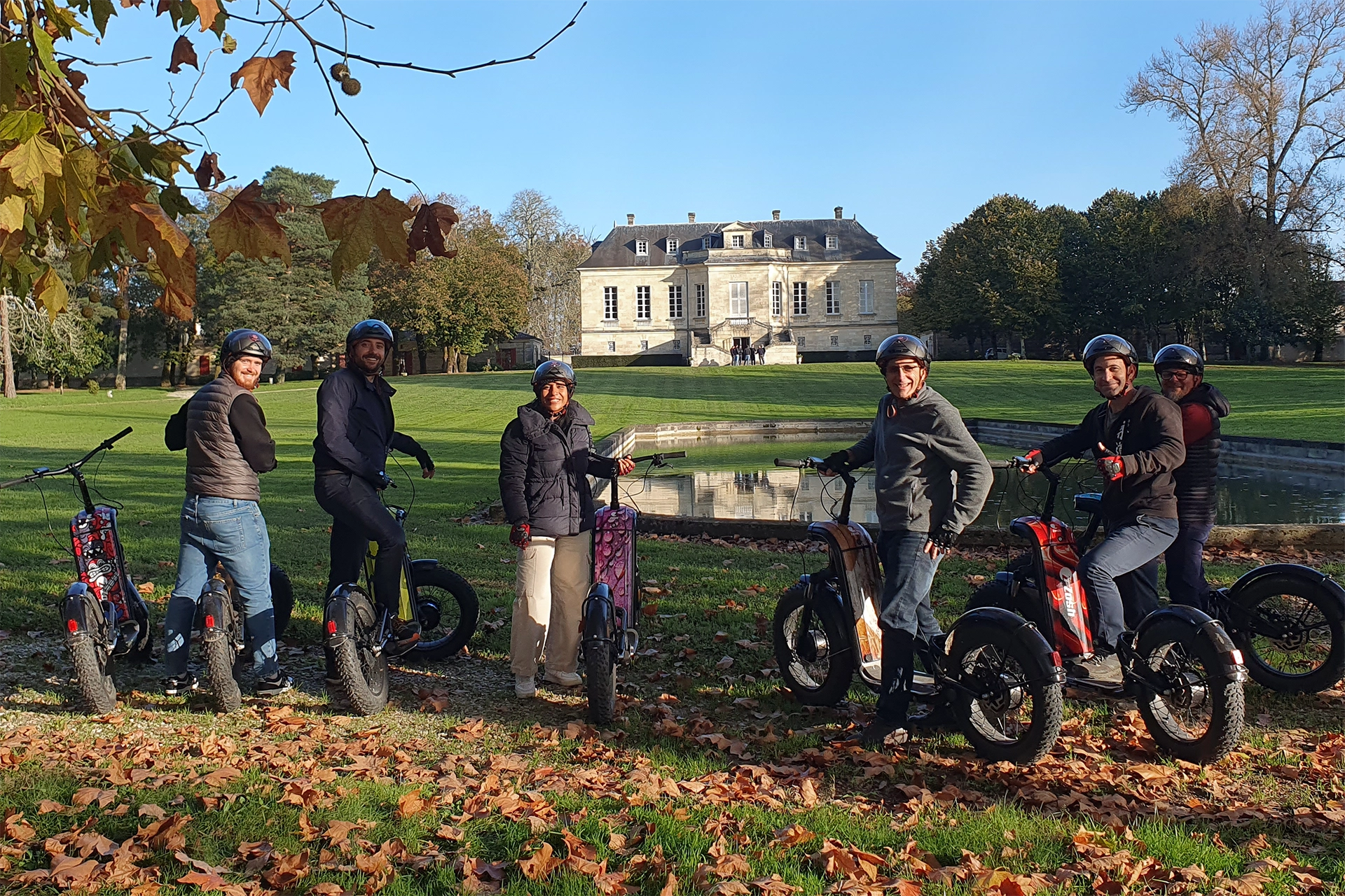 Visites gyropodes et trottinettes électriques Château La Louvière Bordeaux